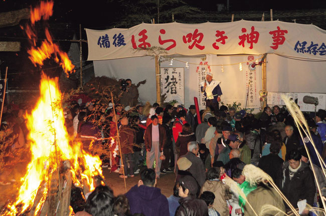 天下の奇祭で披露されるホラ話に耳を傾けて