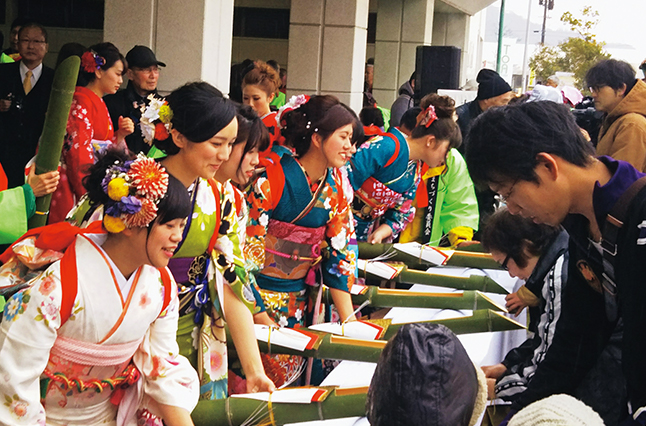 1／14（月・祝）第41回 笹酒まつりともちつき大会