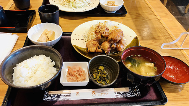 辛子明太子メーカー「やまや」直営の店で満足ランチ