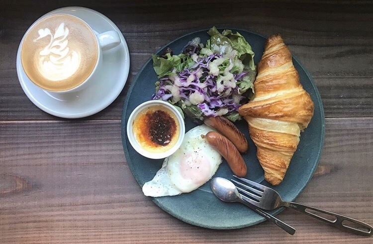 オシャレで可愛い行きつけの人気カフェ