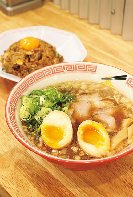 しょうゆのうま味引き立つ尾道ラーメンを味わって